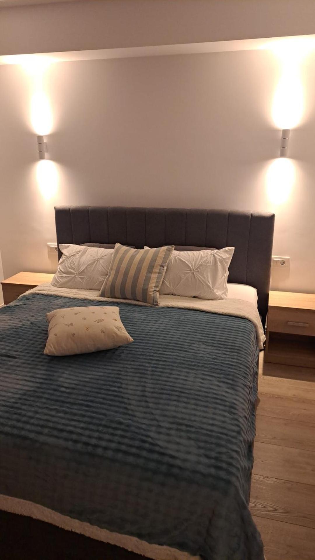 Apartament Kitty Centrul Istoric クラヨーヴァ エクステリア 写真